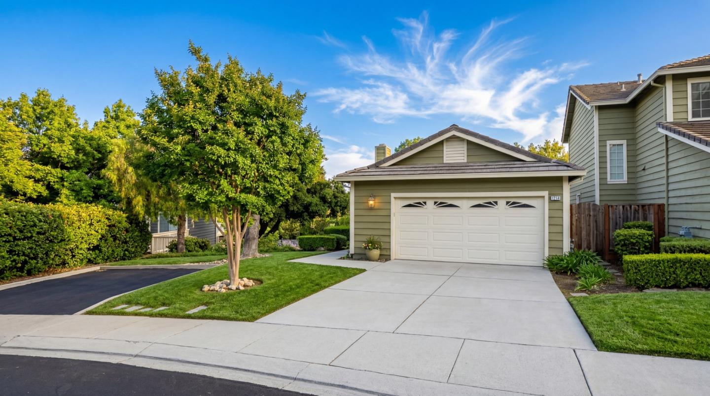 1220 Copper Peak Lane