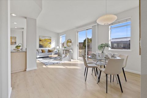 Photo of 1065 Saginaw Terrace #304, SUNNYVALE, CA 94089 (MLS # ML82032524)