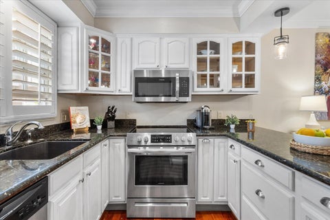 Tiny photo for 1555 Cherry Street #4, SAN CARLOS, CA 94070 (MLS # ML82058592)