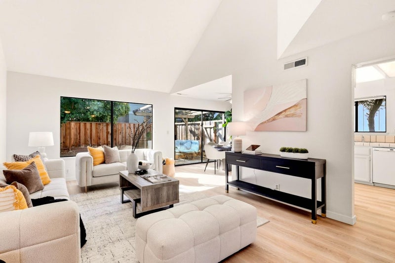 17079 Creekside Circle