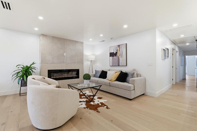 3109 Maddux Drive
