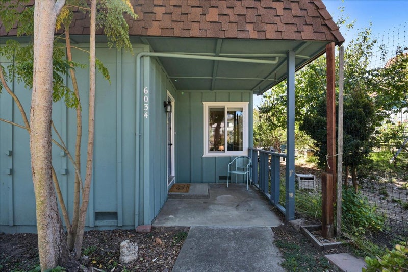 6034 Soquel Drive