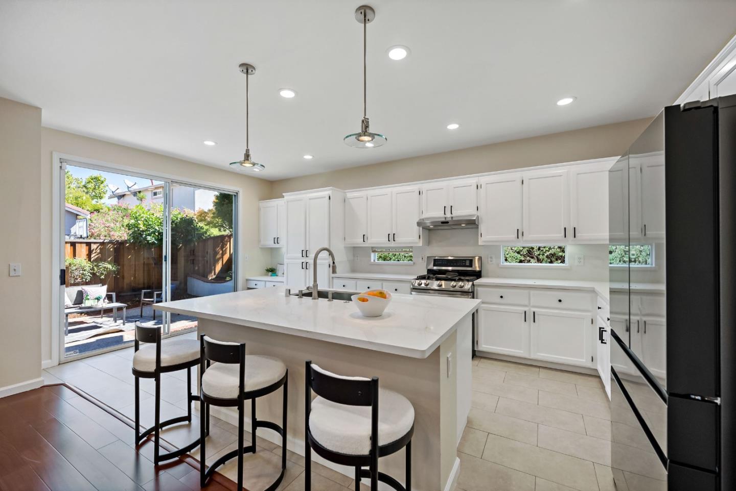 3249 Esperanza Court