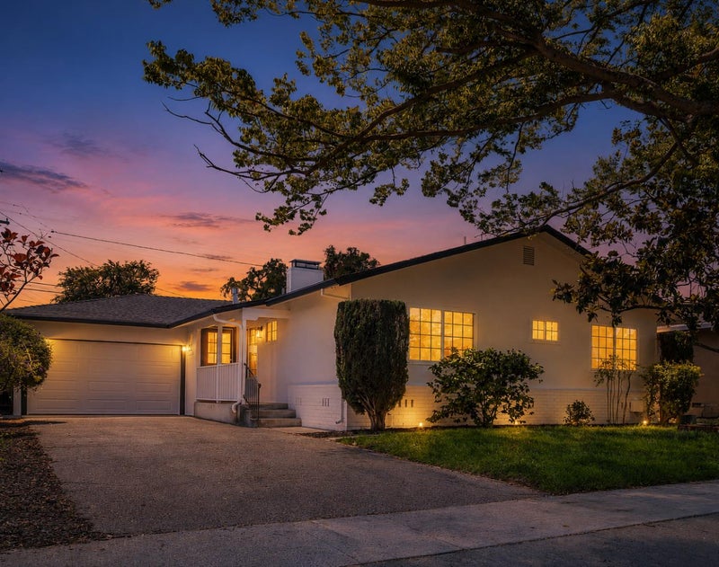 1924 Rosswood Drive