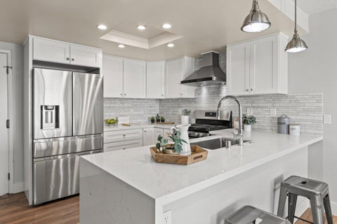 Tiny photo for 61 Thousand Oaks Street, OAKLAND, CA 94605 (MLS # ML82060489)