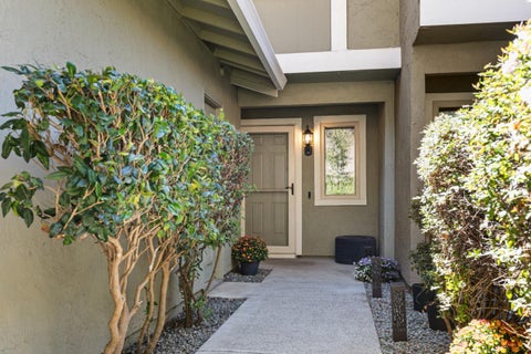 Tiny photo for 61 Thousand Oaks Street, OAKLAND, CA 94605 (MLS # ML82060489)