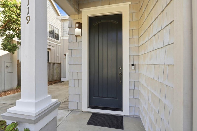 119 Tosca Terrace