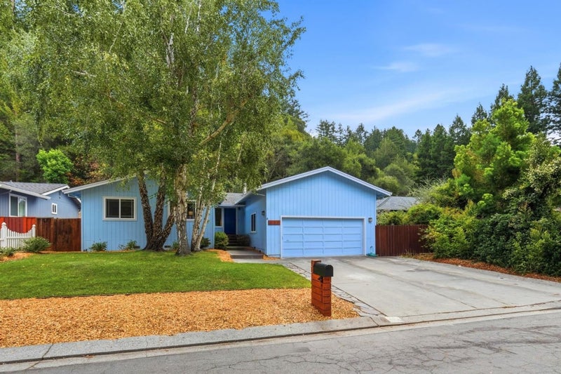 433 South Navarra Drive