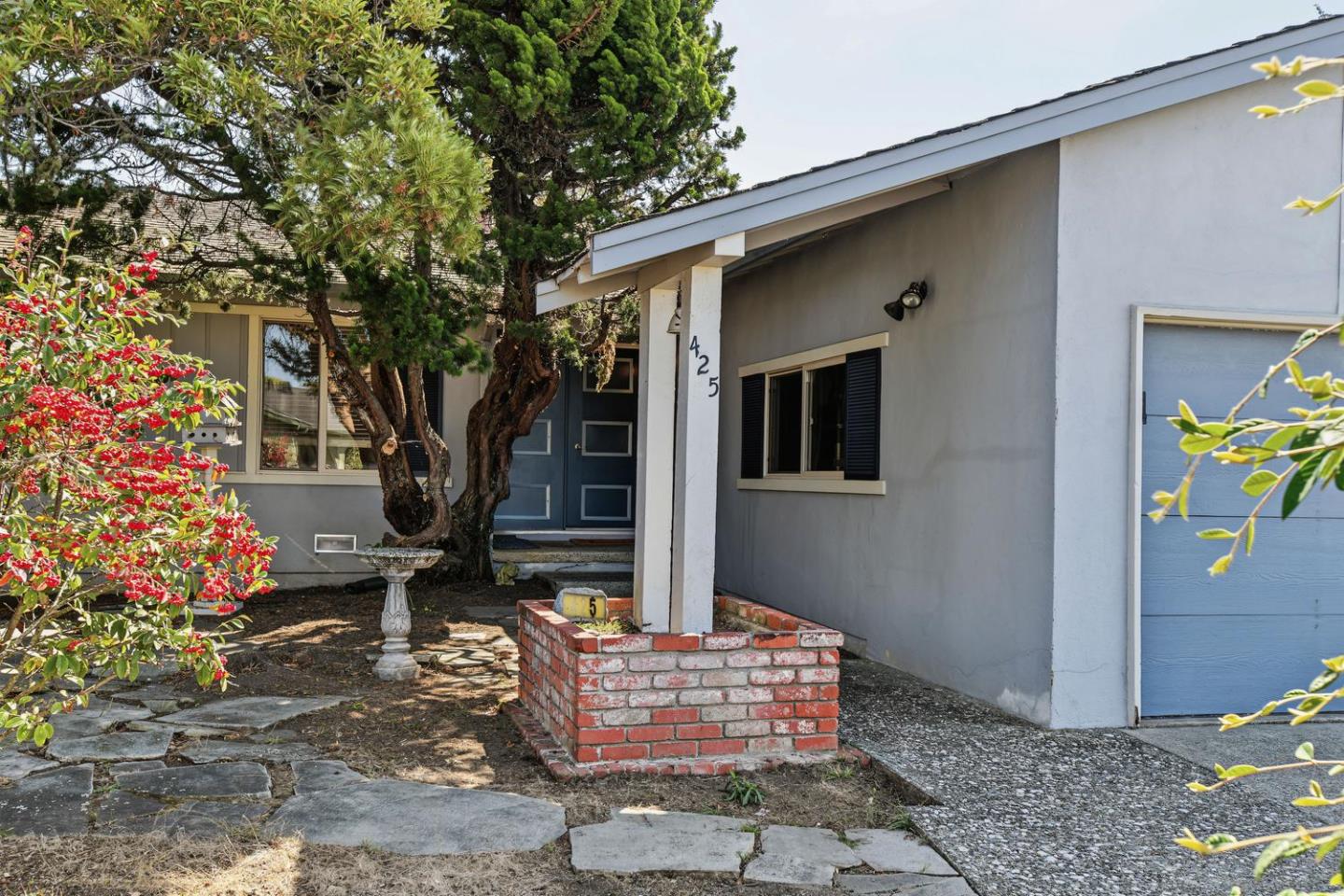425 Kehoe Avenue