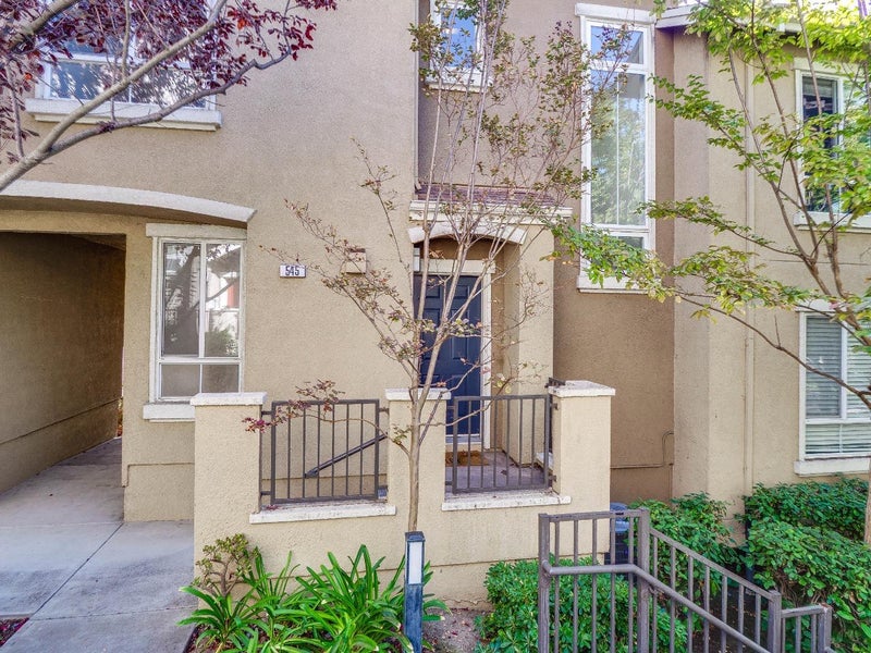 545 Tower Hill Avenue