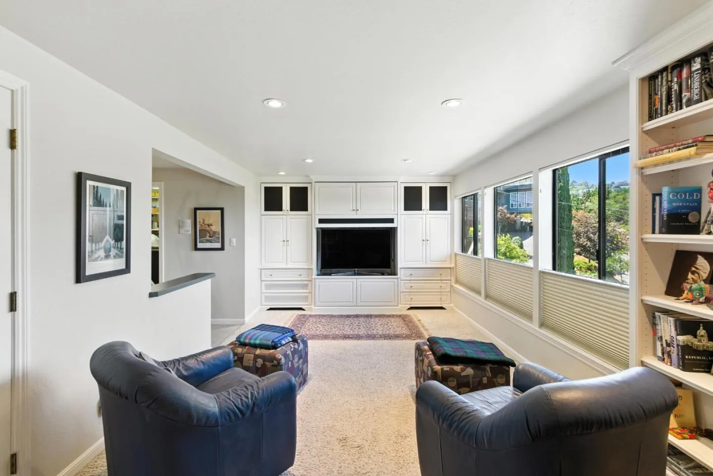 San Carlos, California 94070, United States, 4 Bedrooms Bedrooms, ,4 BathroomsBathrooms,Residential,Active,177594