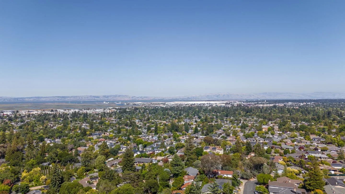 San Carlos, California 94070, United States, 4 Bedrooms Bedrooms, ,4 BathroomsBathrooms,Residential,Active,177594