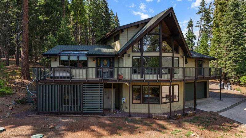 523 Peninsula Drive