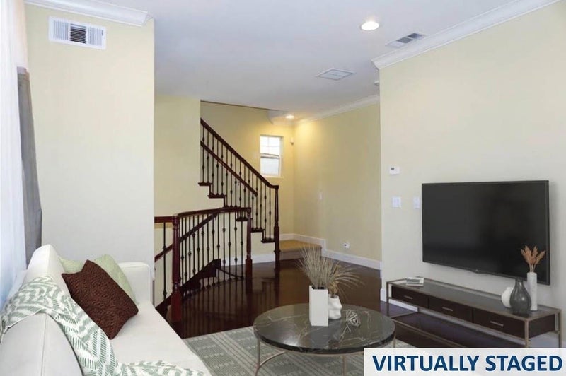 1710 Salamoni Court