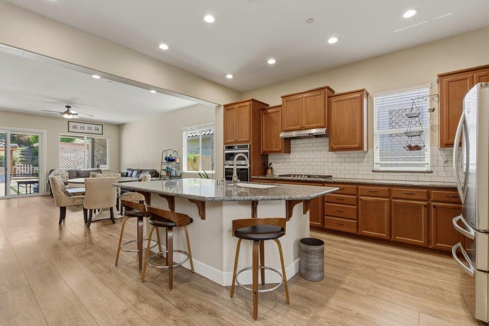 1565 Goldenstar Court