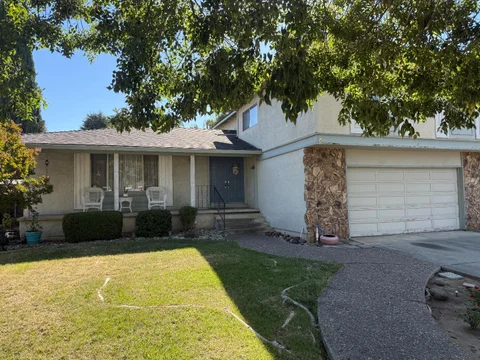 7040 Valley Forge Drive, Gilroy, CA 95020 - #: ML82056958