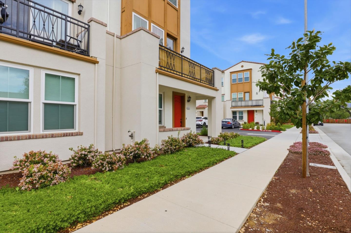 625 Los Castanos Drive