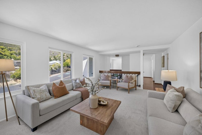1328 Oddstad Boulevard