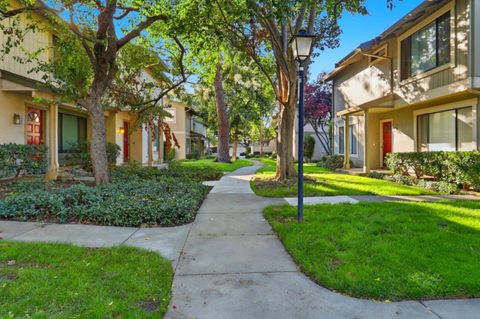 Tiny photo for 4925 Flat Rock Circle, SAN JOSE, CA 95136 (MLS # ML82025129)