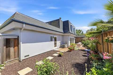 Tiny photo for 1689 Luika Place, Campbell, CA 95008 (MLS # ML82046094)