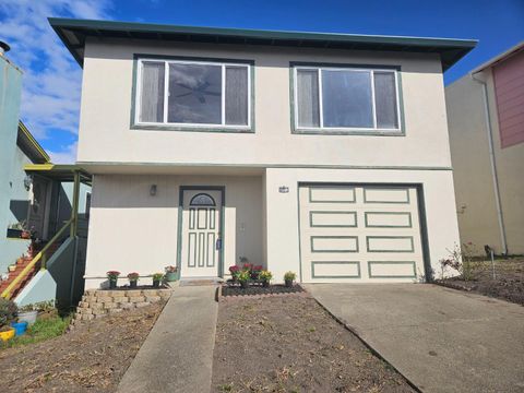 Photo of 1248 Skyline Drive, DALY CITY, CA 94015 (MLS # ML82024236)