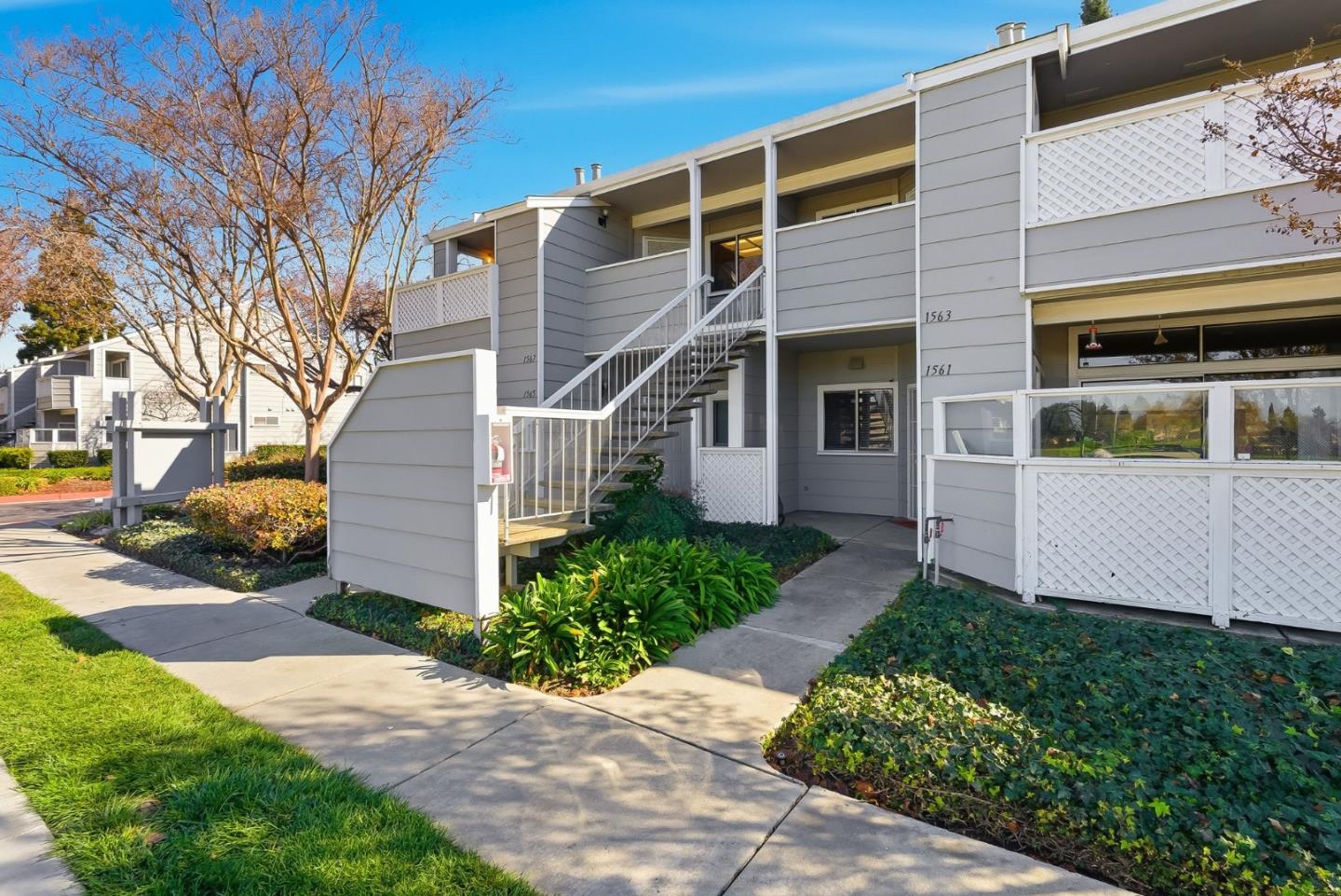 1567 Thornbriar Drive