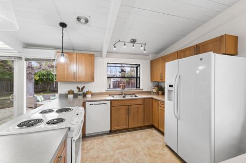 Tiny photo for 3866 Coroina Way, PALO ALTO, CA 94303 (MLS # ML82032906)