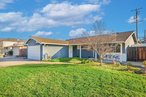 Photo of 872 Loyalton Drive, Campbell, CA 95008 (MLS # ML82029650)