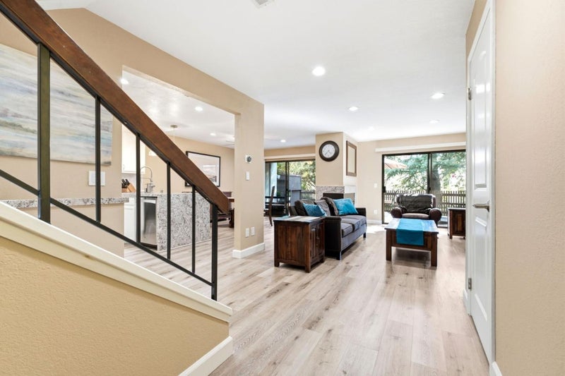 1919 Mountain Creek Court