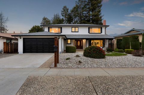 Photo of 4110 Casa Grande Way, SAN JOSE, CA 95118 (MLS # ML82036105)