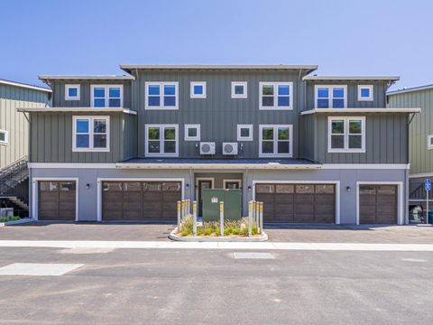 Photo of 121 Aptos Village Way #1, APTOS, CA 95003 (MLS # ML82020569)