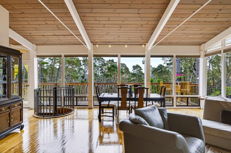 4176 Sunset Lane