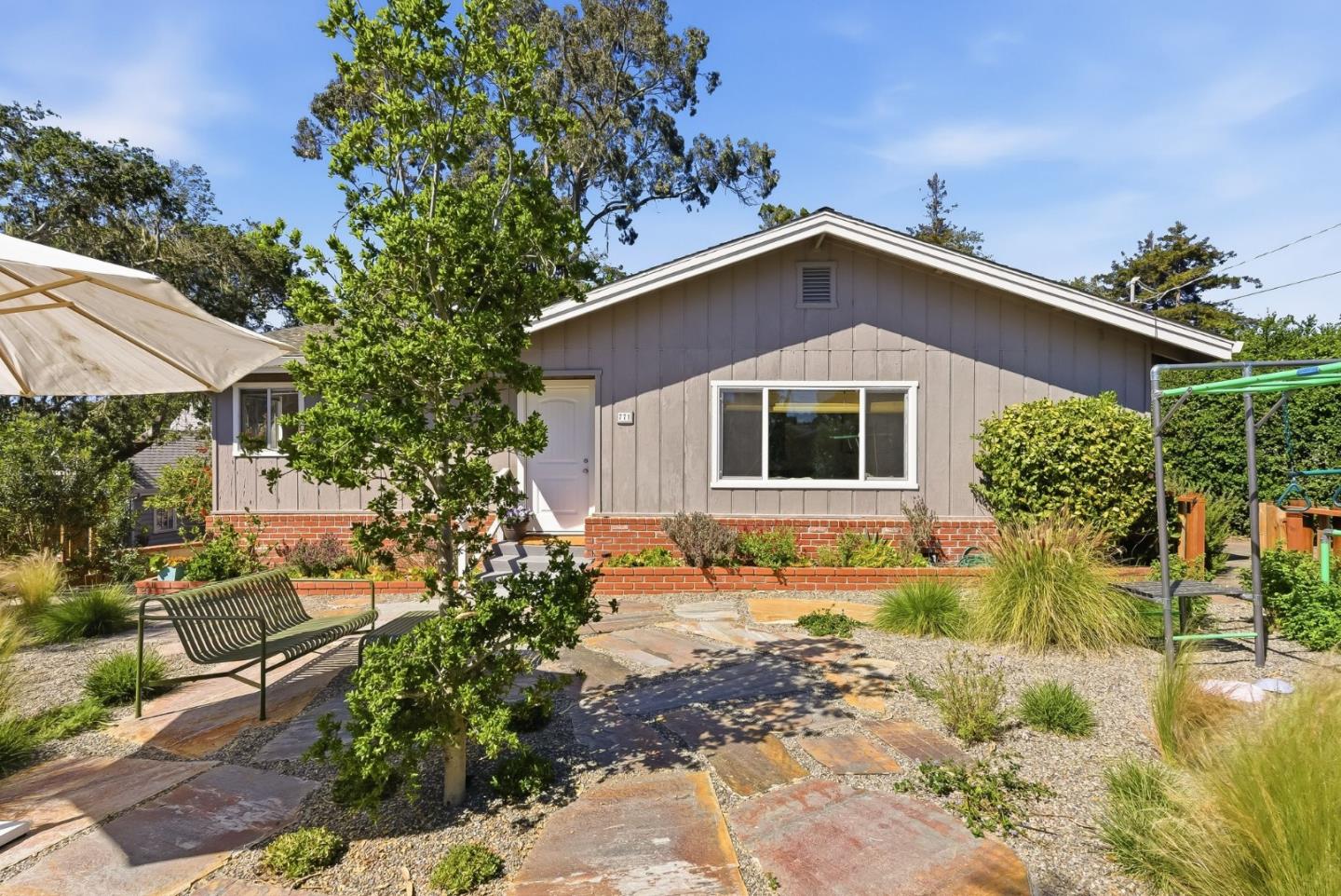771 Seacliff Drive