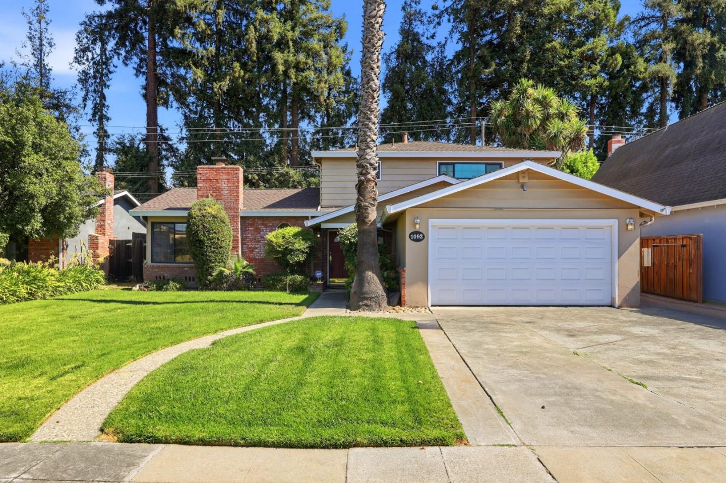 1092 S Daniel Way