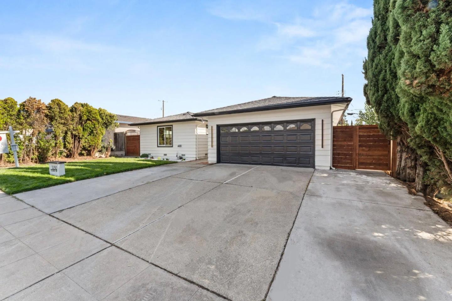 3250 Sylvan Drive