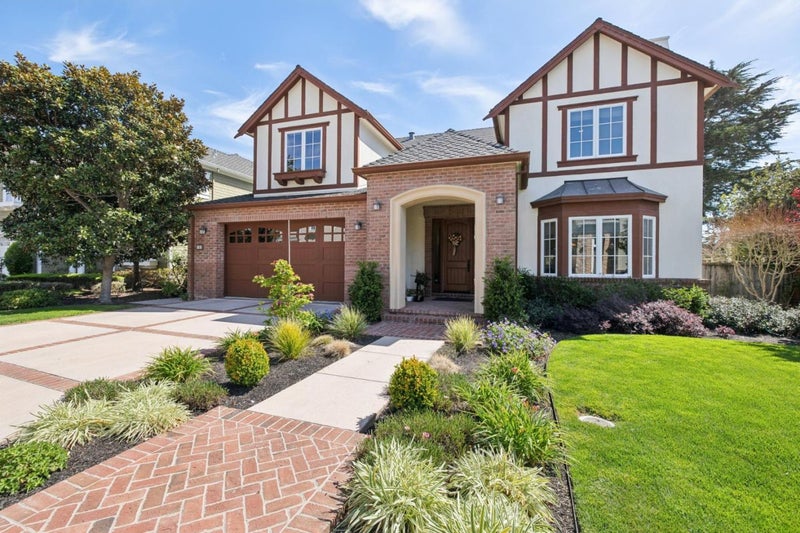 107 Carnoustie Drive