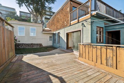 Tiny photo for 72 Fountain Street, SAN FRANCISCO, CA 94114 (MLS # ML82024437)