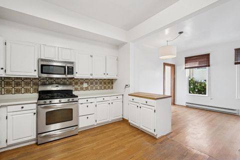 Tiny photo for 72 Fountain Street, SAN FRANCISCO, CA 94114 (MLS # ML82024437)