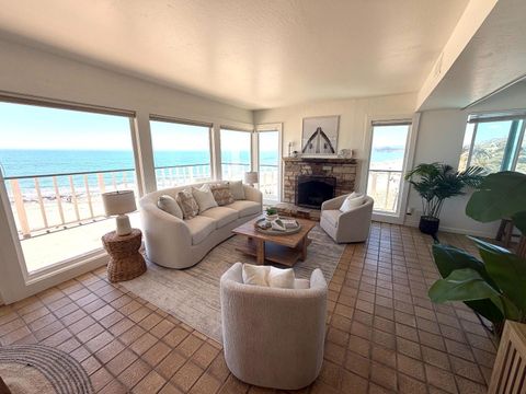 Photo of 102 Rio Del Mar Boulevard, APTOS, CA 95003 (MLS # ML82046876)