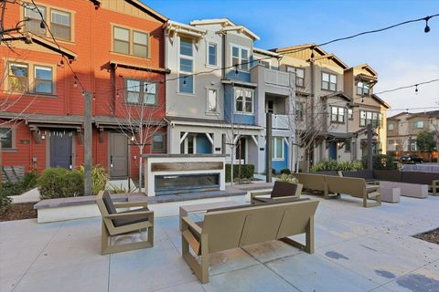 Tiny photo for 921 Magnolia Terrace #7, SUNNYVALE, CA 94086 (MLS # ML82032914)