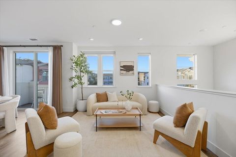 Tiny photo for 921 Magnolia Terrace #7, SUNNYVALE, CA 94086 (MLS # ML82032914)