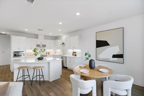 Tiny photo for 921 Magnolia Terrace #7, SUNNYVALE, CA 94086 (MLS # ML82032914)