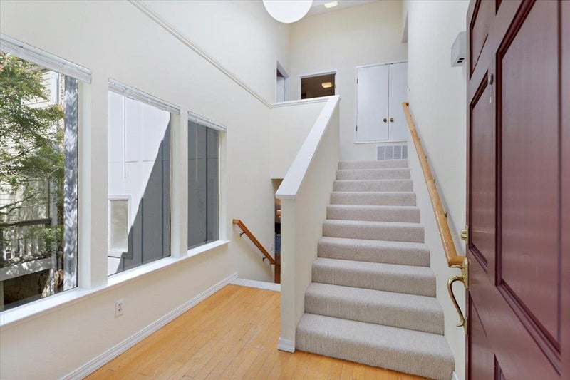318 Lee Street