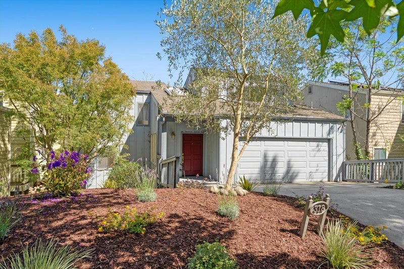 318 Lee Street