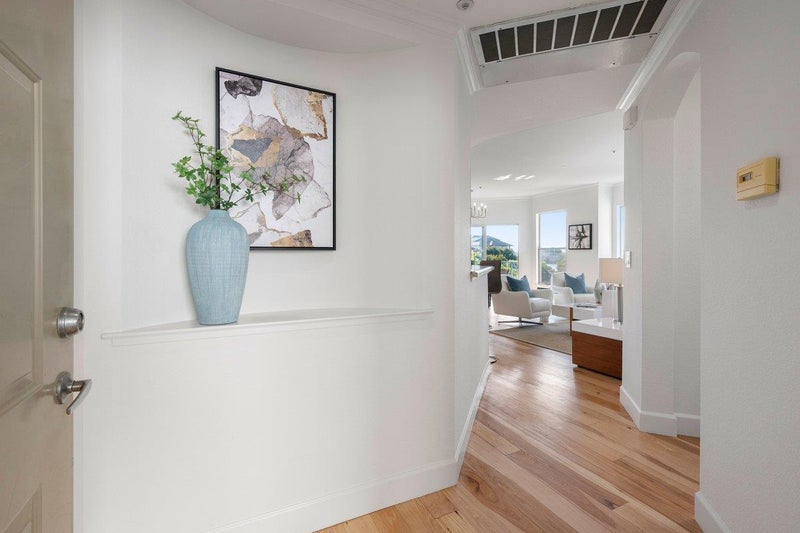 300 Baltic Circle 340