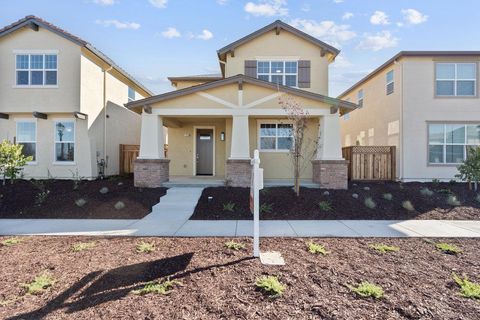 Photo of 772 Livingston Avenue, KING CITY, CA 93930 (MLS # ML82026530)