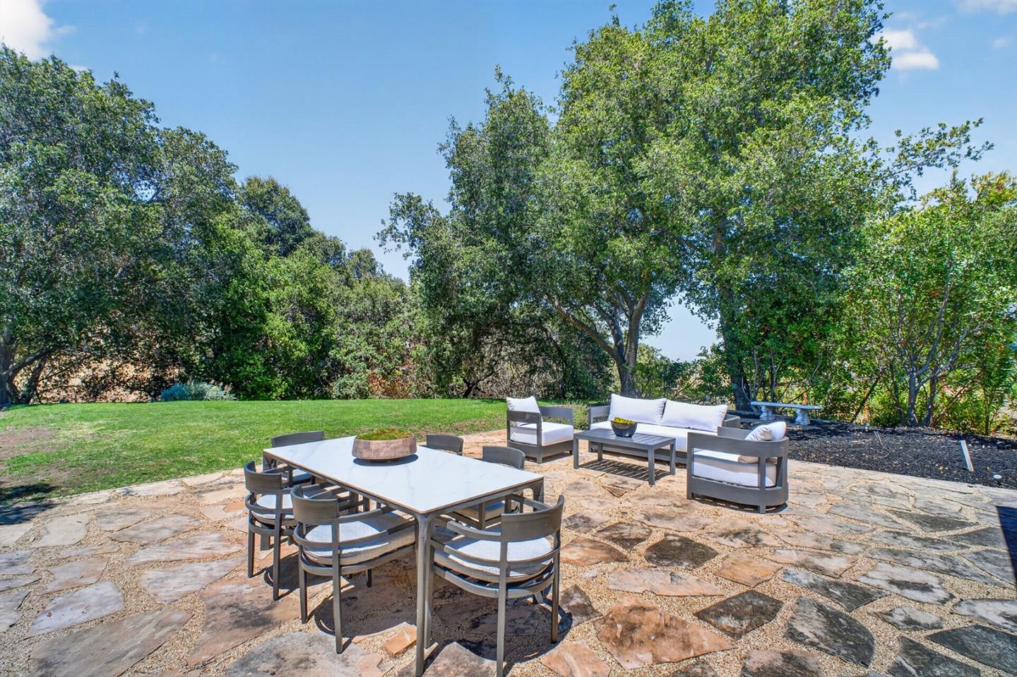12800 Dianne Drive