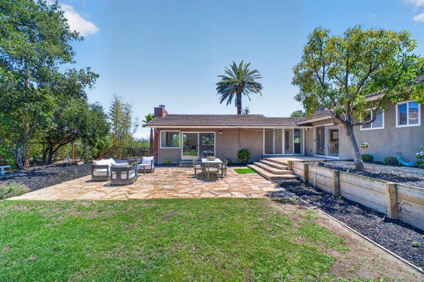12800 Dianne Drive