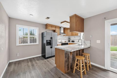 Tiny photo for 1260 Heather Glen Circle, HOLLISTER, CA 95023 (MLS # ML82027118)