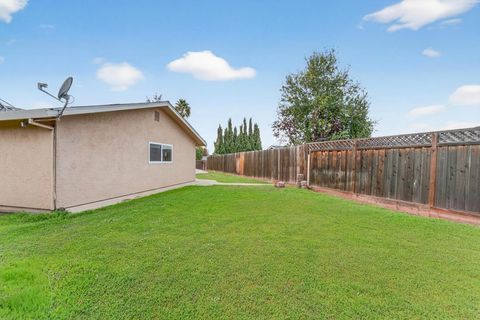 Tiny photo for 1260 Heather Glen Circle, HOLLISTER, CA 95023 (MLS # ML82027118)